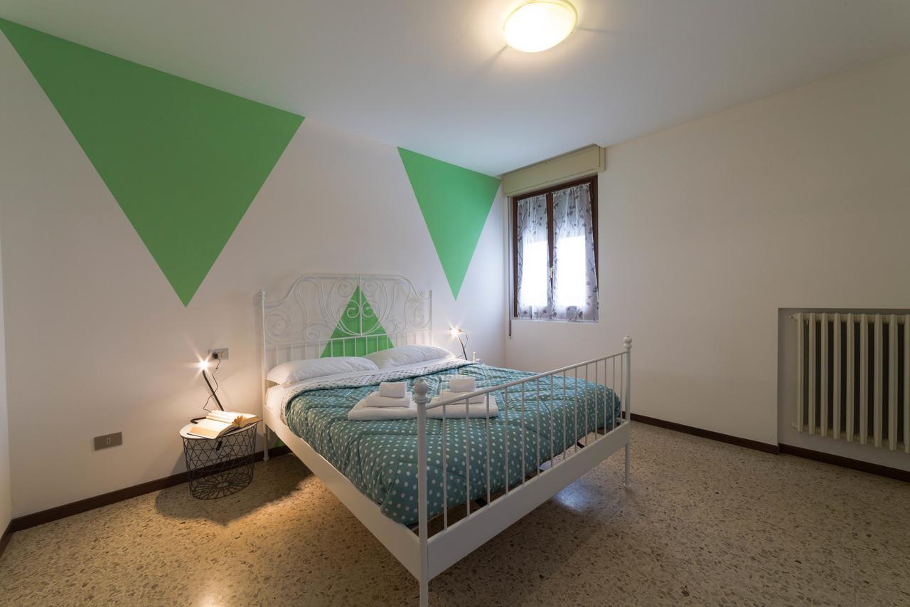 Isa Sirmione Apartments Room photo